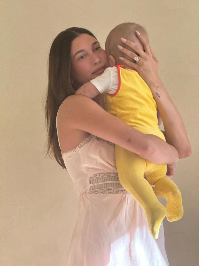 Quý tử nhà Justin Bieber tròn 1 tuổi: Chưa ra đời đã gây bão toàn cầu, tương lai thừa kế cả tỷ đô! - Ảnh 8. Quý tử nhà Justin Bieber tròn 1 tuổi: Chưa ra đời đã gây bão toàn cầu, tương lai thừa kế cả tỷ đô! - Ảnh 8.