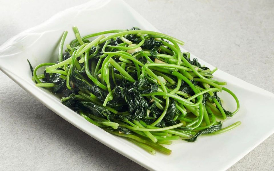 Loại rau bị nhiều người Việt chê nhưng sang Mỹ lại được &quot;săn đón&quot;, giá lên tới tiền triệu bởi công dụng ức chế tế bào ung thư