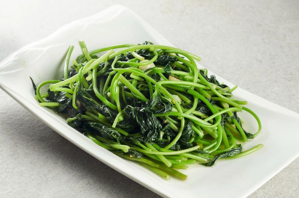 Loại rau bị nhiều người Việt chê nhưng sang Mỹ lại được &quot;săn đón&quot;, giá lên tới tiền triệu bởi công dụng ức chế tế bào ung thư- Ảnh 1.