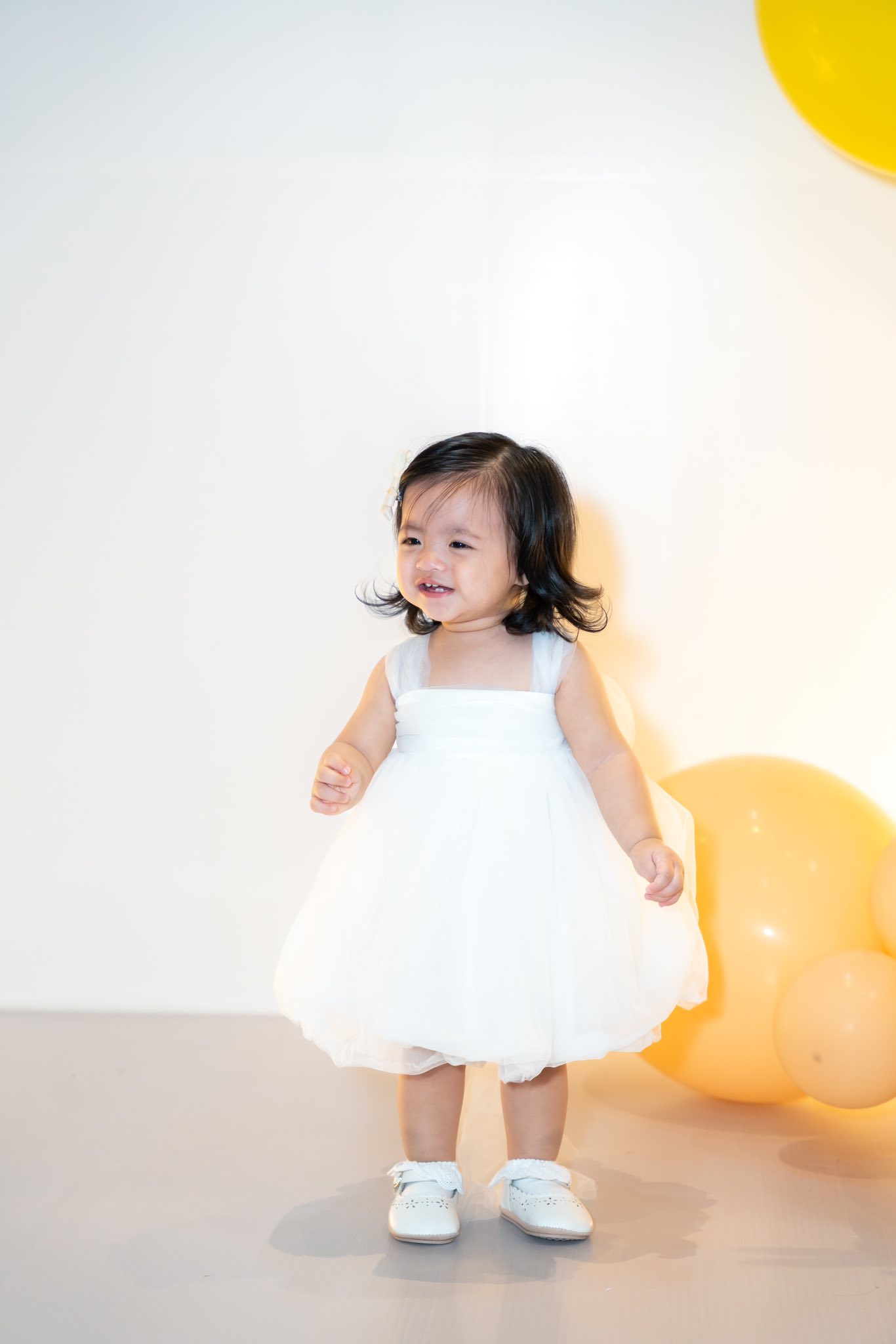 Công chúa út Hannie nhà Ông Cao Thắng tròn 1 tuổi mà tóc dài xinh chẳng kém gì chị Winnie: Sao mà mẹ Đông Nhi đẻ khéo quá vậy?- Ảnh 6. Công chúa út Hannie nhà Ông Cao Thắng tròn 1 tuổi mà tóc dài xinh chẳng kém gì chị Winnie: Sao mà mẹ Đông Nhi đẻ khéo quá vậy?- Ảnh 6.