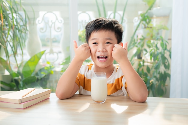 Trong môi trường nhiệt đới như ở Việt Nam, mẹ cần lưu ý điều gì khi xây dựng chế độ dinh dưỡng cho các bé- Ảnh 3. Trong môi trường nhiệt đới như ở Việt Nam, mẹ cần lưu ý điều gì khi xây dựng chế độ dinh dưỡng cho các bé- Ảnh 3.