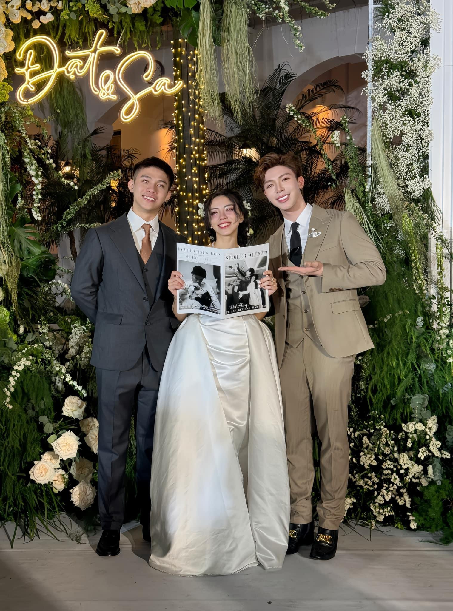 Đặng Tiểu Tô Sa đăng ảnh kể chuyện em bé mãi không chịu ra, đến nỗi "anh trai" Erik cũng phải sốt ruột giùm- Ảnh 4. Đặng Tiểu Tô Sa đăng ảnh kể chuyện em bé mãi không chịu ra, đến nỗi "anh trai" Erik cũng phải sốt ruột giùm- Ảnh 4.