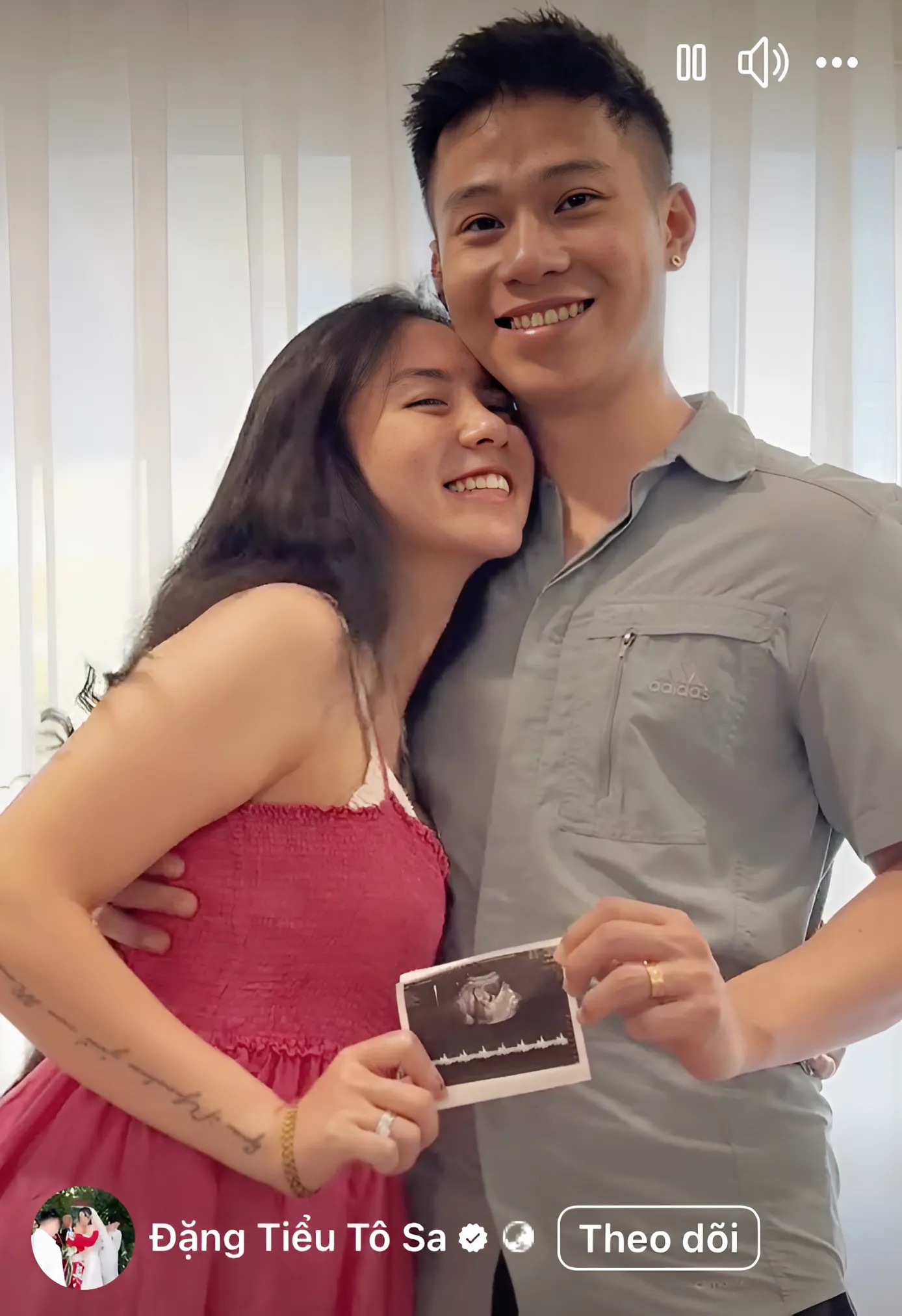 Đặng Tiểu Tô Sa đăng ảnh kể chuyện em bé mãi không chịu ra, đến nỗi "anh trai" Erik cũng phải sốt ruột giùm- Ảnh 1. Đặng Tiểu Tô Sa đăng ảnh kể chuyện em bé mãi không chịu ra, đến nỗi "anh trai" Erik cũng phải sốt ruột giùm- Ảnh 1.