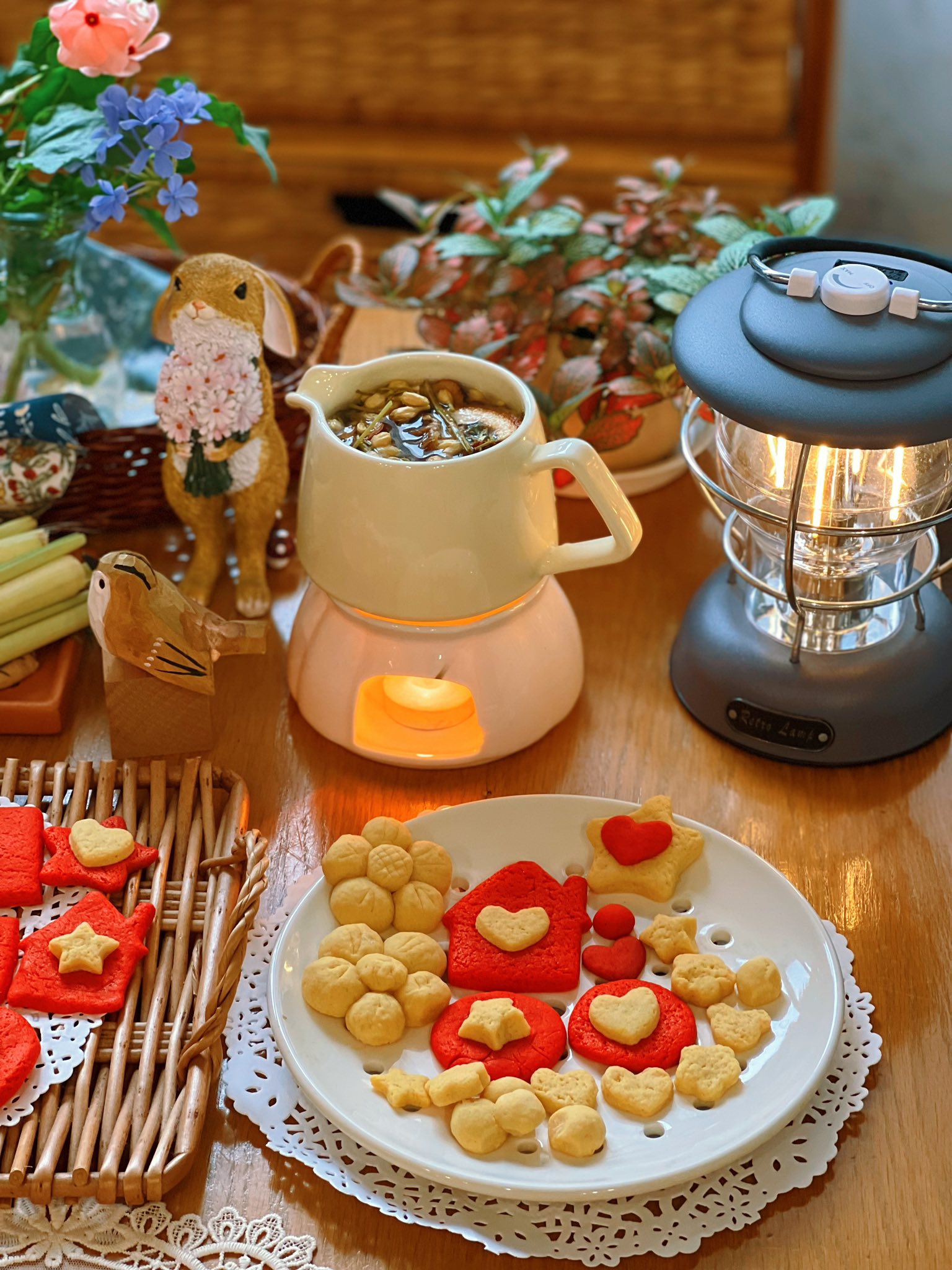 Vào bếp làm bánh cờ Tổ Quốc đón 2/9 cùng bé, gieo tình yêu nước cho con từ căn bếp nhỏ của gia đình- Ảnh 2. Vào bếp làm bánh cờ Tổ Quốc đón 2/9 cùng bé, gieo tình yêu nước cho con từ căn bếp nhỏ của gia đình- Ảnh 2.