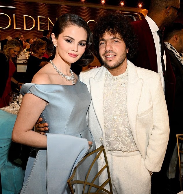 Selena Gomez giảm cân cỡ này, đúng là sắp cưới có khác! - Ảnh 9. Selena Gomez giảm cân cỡ này, đúng là sắp cưới có khác! - Ảnh 9.