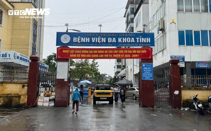 Xe cứu thương đi 200km thu 21 triệu đồng: BV Đa khoa số 1 Bắc Ninh lên tiếng - Ảnh 1. Xe cứu thương đi 200km thu 21 triệu đồng: BV Đa khoa số 1 Bắc Ninh lên tiếng - Ảnh 1.