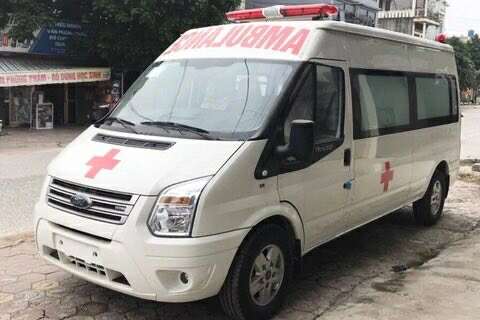 Vụ xe cứu thương thu 21 triệu đồng cho quãng đường 200km: 3 cán bộ bị đình chỉ, hé lộ chi tiết bất ngờ - Ảnh 2. Vụ xe cứu thương thu 21 triệu đồng cho quãng đường 200km: 3 cán bộ bị đình chỉ, hé lộ chi tiết bất ngờ - Ảnh 2.