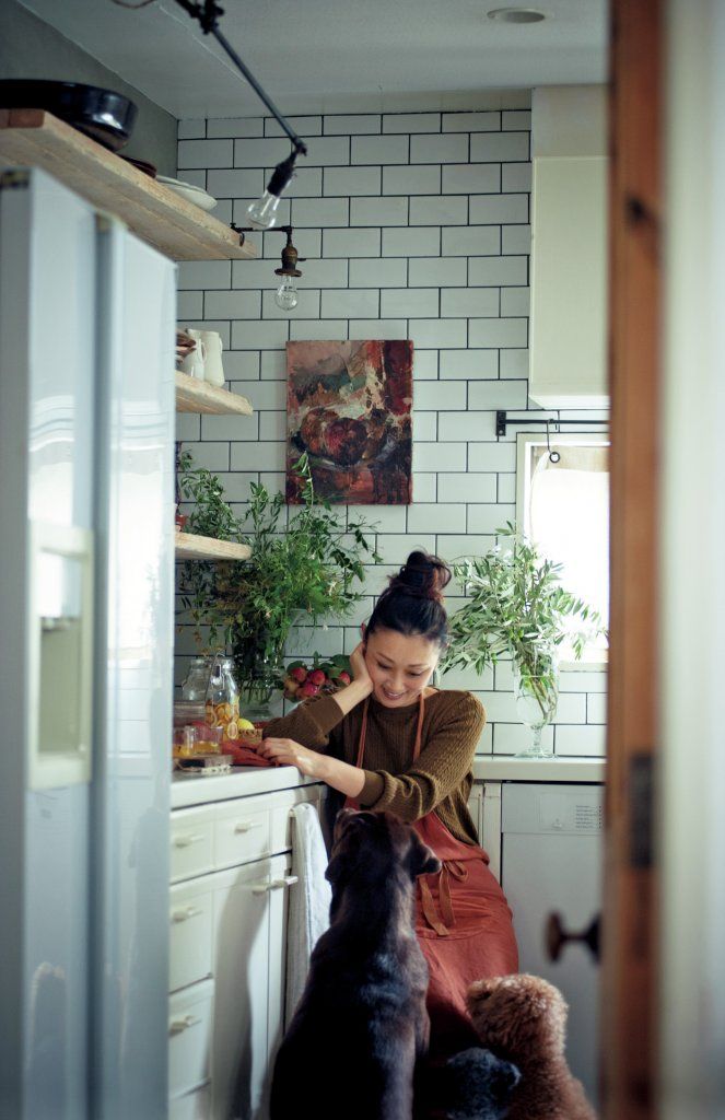 15 năm làm vợ, tôi mới nhận ra: Phụ nữ cần 3 tài khoản riêng để an toàn - Ảnh 1. 15 năm làm vợ, tôi mới nhận ra: Phụ nữ cần 3 tài khoản riêng để an toàn - Ảnh 1.