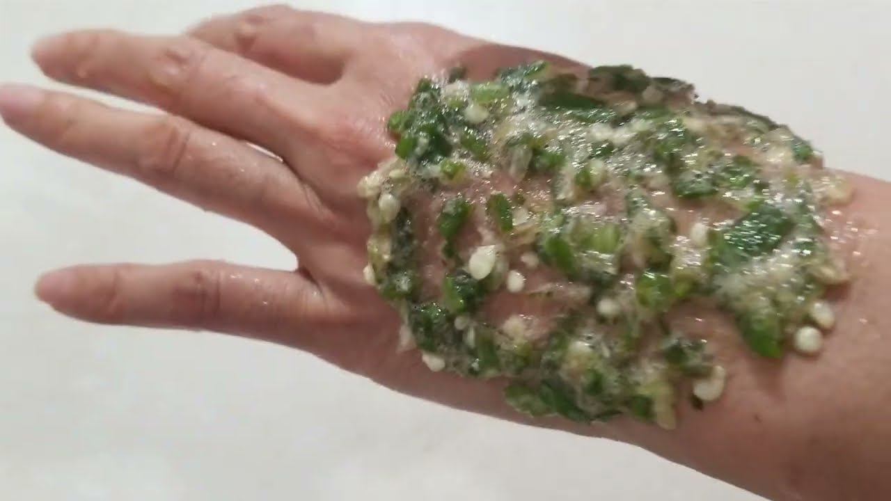 Tôi đã dùng thứ nước nhờn nhụa từ đậu bắp để ngăn tóc rụng Tôi đã dùng thứ nước nhờn nhụa từ đậu bắp để ngăn tóc rụng