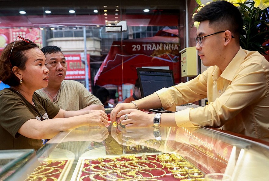 Quan trọng: Giao dịch mua - bán vàng trị giá trên 20 triệu đồng/ngày BẮT BUỘC PHẢI CHUYỂN KHOẢN!- Ảnh 1. Quan trọng: Giao dịch mua - bán vàng trị giá trên 20 triệu đồng/ngày BẮT BUỘC PHẢI CHUYỂN KHOẢN!- Ảnh 1.