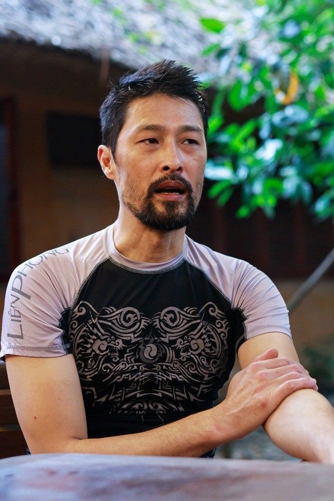 johnny-tri-nguyen-lan-dau-tiet-l-1756282124006881259828-1756293759187-1756293759404382366189.jpg