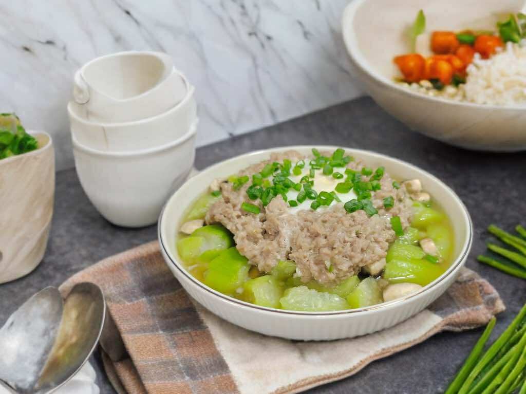 Mẹ tôi sáng tạo ra món hấp tươi mát và độc đáo này, làm trong nháy mắt mà hương vị hoàn hảo khiến cả nhà mê tít - Ảnh 6.