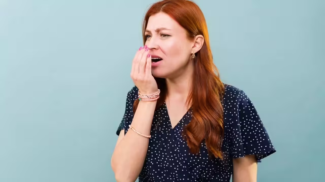 persistent-bad-breath-17562166022831961806366-1756261537823-17562615378871787100235.jpg