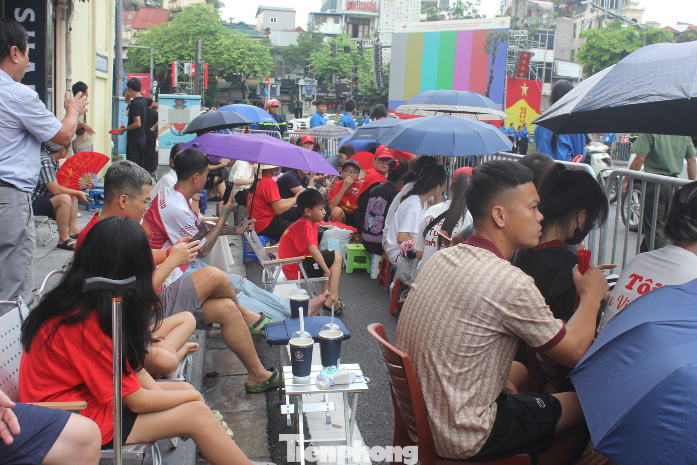 tp-cho-thue-ghe-xem-hop-luyen-a80-6-1756296936079-1756296936195492824304.jpg