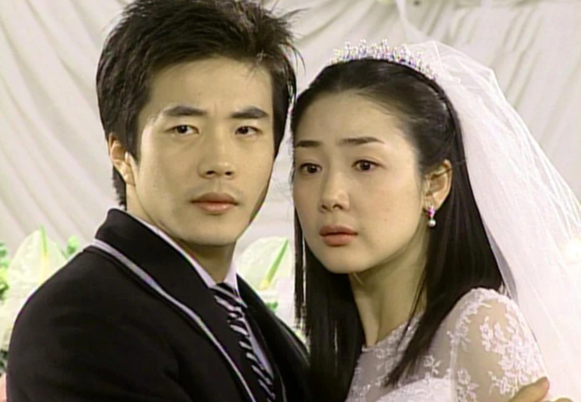 10 phim ngôn tình Hàn Quốc hay nhất thế kỷ 21: Song Hye Kyo có tận 3 bom tấn, hạng 1 đỉnh hơn cả chữ đỉnh - Ảnh 9. 10 phim ngôn tình Hàn Quốc hay nhất thế kỷ 21: Song Hye Kyo có tận 3 bom tấn, hạng 1 đỉnh hơn cả chữ đỉnh - Ảnh 9.
