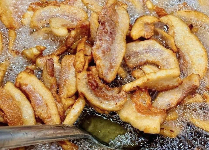 Mẹo rán tóp mỡ giòn thơm, hương vị đậm đà - Ảnh 2. Mẹo rán tóp mỡ giòn thơm, hương vị đậm đà - Ảnh 2.