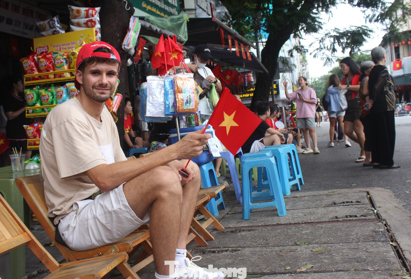 tp-cho-thue-ghe-xem-hop-luyen-a80-29-1756350134088-17563501341851057524251.png