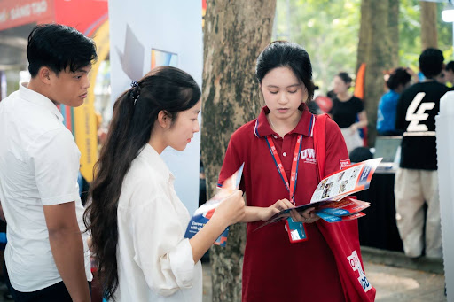Fast Track tại Đại học Tây Anh Quốc: Rút ngắn thời gian, mở rộng cơ hội sự nghiệp cho thế hệ 2k7- Ảnh 1. Fast Track tại Đại học Tây Anh Quốc: Rút ngắn thời gian, mở rộng cơ hội sự nghiệp cho thế hệ 2k7- Ảnh 1.