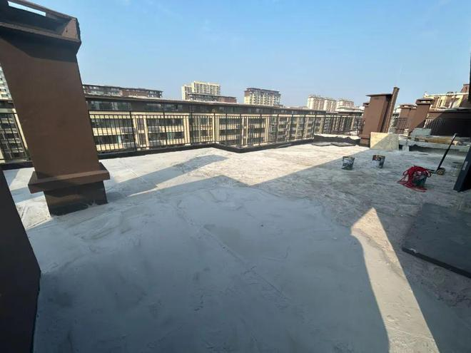 Bỏ tiền tỷ mua căn hộ tầng thượng view phố thị, dù ai cũng bảo lãi nhưng tôi vẫn “mất ăn mất ngủ”: 3 điều sống rồi mới biết “không sướng tí nào” - Ảnh 1. Bỏ tiền tỷ mua căn hộ tầng thượng view phố thị, dù ai cũng bảo lãi nhưng tôi vẫn “mất ăn mất ngủ”: 3 điều sống rồi mới biết “không sướng tí nào” - Ảnh 1.