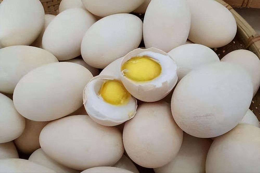 "Tại sao ít người ăn và cũng ít người bán trứng ngỗng?": Đọc bài viết này bạn sẽ vỡ lẽ "hóa ra là vì thế!" - Ảnh 1. "Tại sao ít người ăn và cũng ít người bán trứng ngỗng?": Đọc bài viết này bạn sẽ vỡ lẽ "hóa ra là vì thế!" - Ảnh 1.