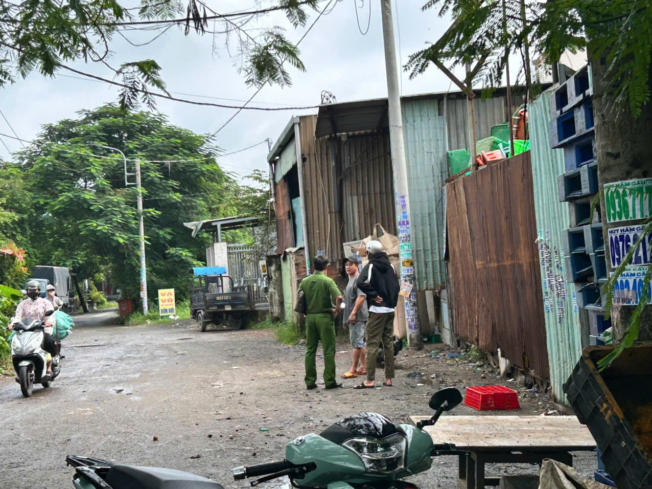 Thả diều trong gió mạnh, thanh niên bị đứt lìa bàn tay phải - Ảnh 2. Thả diều trong gió mạnh, thanh niên bị đứt lìa bàn tay phải - Ảnh 2.