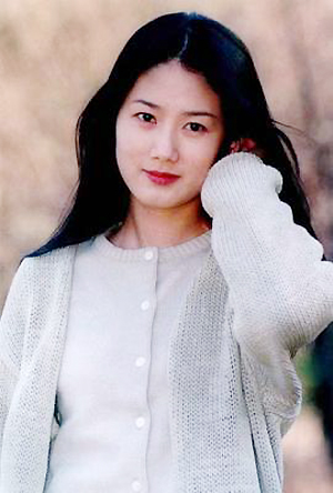 Bí ẩn nhan sắc là "kỳ phùng địch thủ" của Lee Young Ae, độ nổi tiếng bằng cả Son Ye Jin, Suzy và Kim Tae Ri thời nay cộng lại- Ảnh 5. Bí ẩn nhan sắc là "kỳ phùng địch thủ" của Lee Young Ae, độ nổi tiếng bằng cả Son Ye Jin, Suzy và Kim Tae Ri thời nay cộng lại- Ảnh 5.