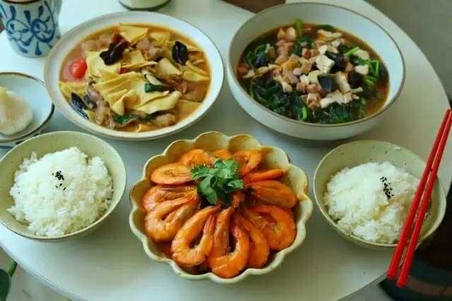 Cả tuần không phải nghĩ "tối nay ăn gì?" nhờ 5 thực đơn khác nhau cho mỗi ngày: Vừa ngon lại dễ làm - Ảnh 1. Cả tuần không phải nghĩ "tối nay ăn gì?" nhờ 5 thực đơn khác nhau cho mỗi ngày: Vừa ngon lại dễ làm - Ảnh 1.