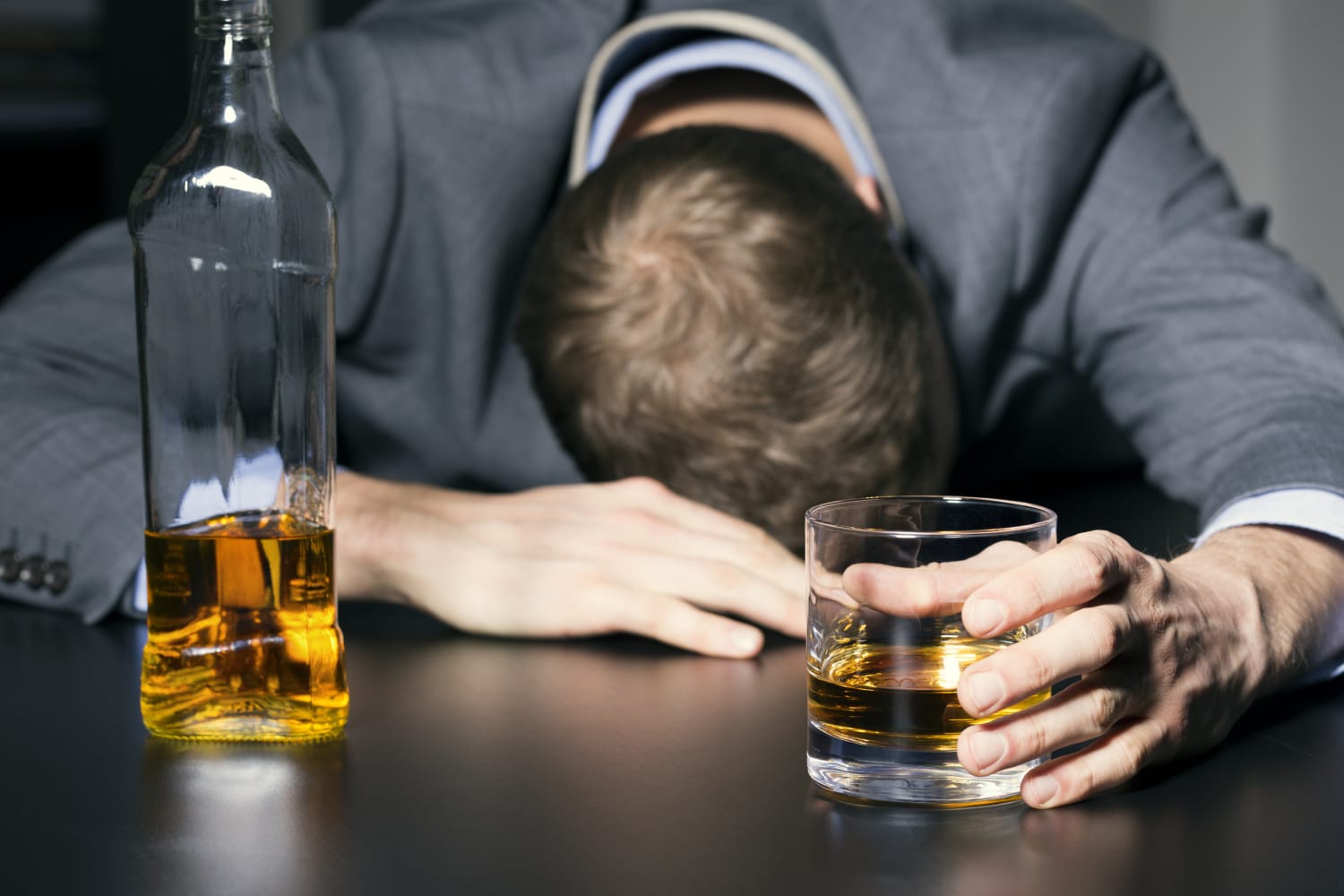 "Bất lực" ở tuổi 30: Đây là 10 nguyên nhân nhiều người không ngờ tới - Ảnh 3. "Bất lực" ở tuổi 30: Đây là 10 nguyên nhân nhiều người không ngờ tới - Ảnh 3.