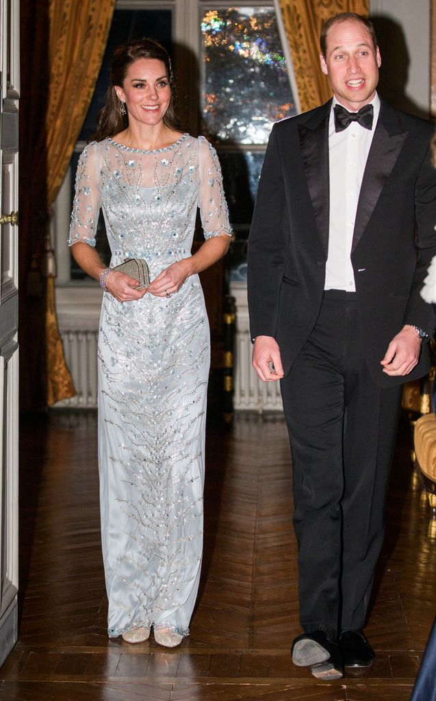 3cc7e1da1c42-princess-kate-formal-dinner-paris-1756557402798656636965-1756569047249-1756569047366516424230.jpg