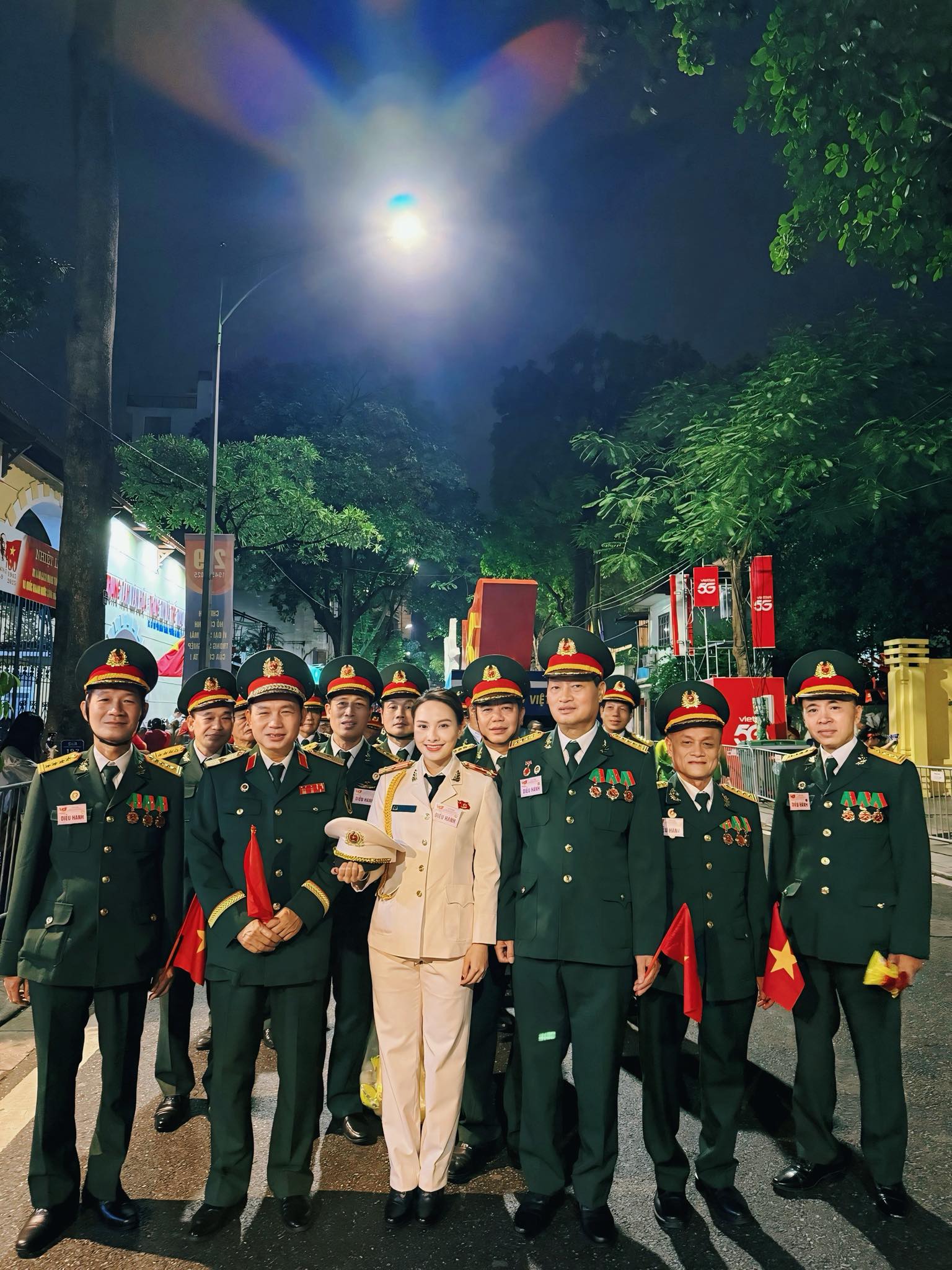 Nữ nghệ sĩ đình đám là thượng úy công an, sở hữu nhiều bất động sản, xe sang, được chồng cưng chiều - Ảnh 2.