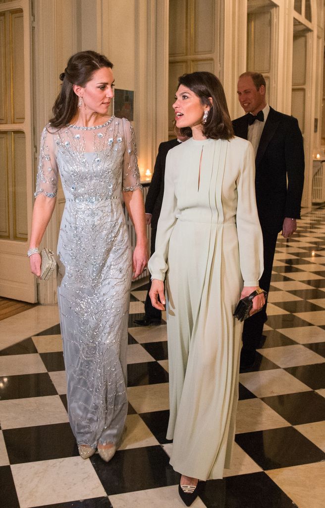e57089bbaae8-princess-kate-paris-embassy-dinner-17565574027981130315285-1756569046374-175656904671094669883.jpg