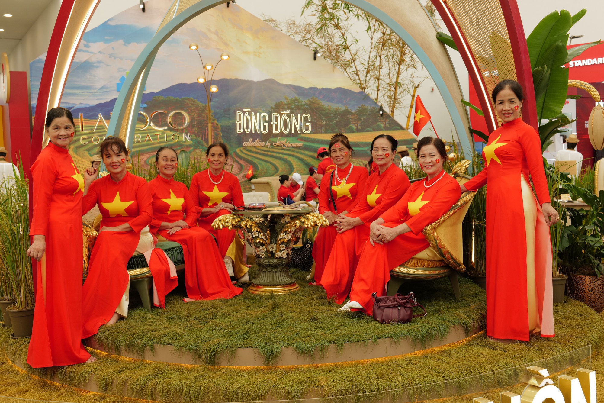 Nội thất sáng tạo Đòng Đòng tự hào góp mặt tại Triển lãm “80 năm Hành trình Độc lập - Tự do - Hạnh phúc”- Ảnh 4. Nội thất sáng tạo Đòng Đòng tự hào góp mặt tại Triển lãm “80 năm Hành trình Độc lập - Tự do - Hạnh phúc”- Ảnh 4.
