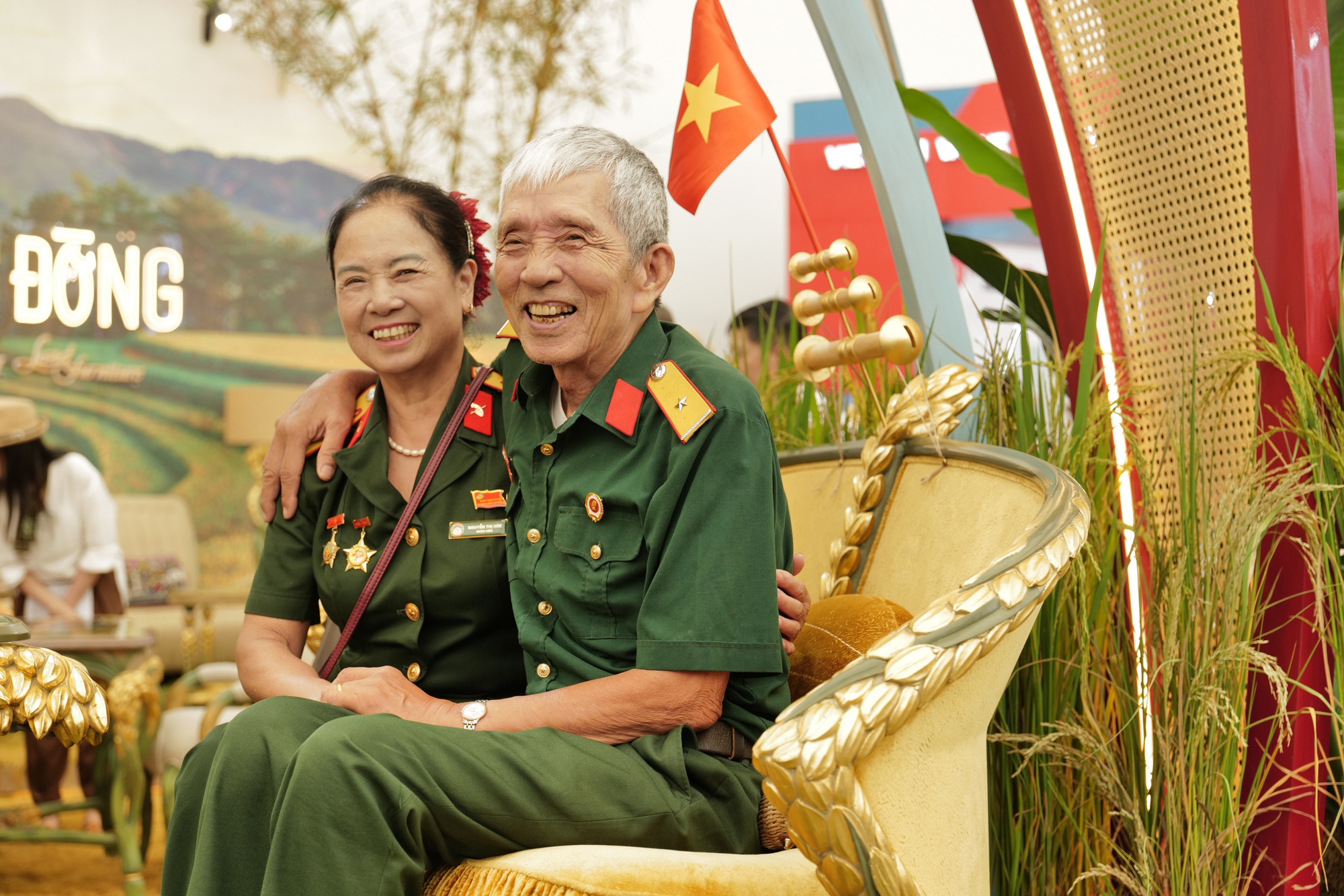 Nội thất sáng tạo Đòng Đòng tự hào góp mặt tại Triển lãm “80 năm Hành trình Độc lập - Tự do - Hạnh phúc”- Ảnh 2. Nội thất sáng tạo Đòng Đòng tự hào góp mặt tại Triển lãm “80 năm Hành trình Độc lập - Tự do - Hạnh phúc”- Ảnh 2.