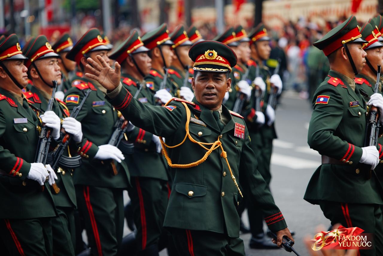 Cận cảnh quân nhân Nga, Trung Quốc, Lào, Campuchia tham gia tổng duyệt diễu binh diễu hành kỷ niệm 80 năm Quốc khánh - Ảnh 8. Cận cảnh quân nhân Nga, Trung Quốc, Lào, Campuchia tham gia tổng duyệt diễu binh diễu hành kỷ niệm 80 năm Quốc khánh - Ảnh 8.