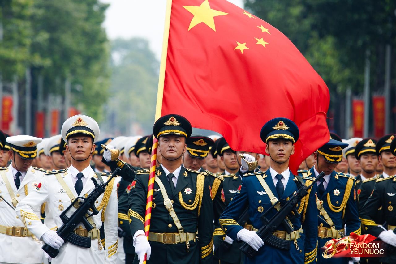 Cận cảnh quân nhân Nga, Trung Quốc, Lào, Campuchia tham gia tổng duyệt diễu binh diễu hành kỷ niệm 80 năm Quốc khánh - Ảnh 12. Cận cảnh quân nhân Nga, Trung Quốc, Lào, Campuchia tham gia tổng duyệt diễu binh diễu hành kỷ niệm 80 năm Quốc khánh - Ảnh 12.