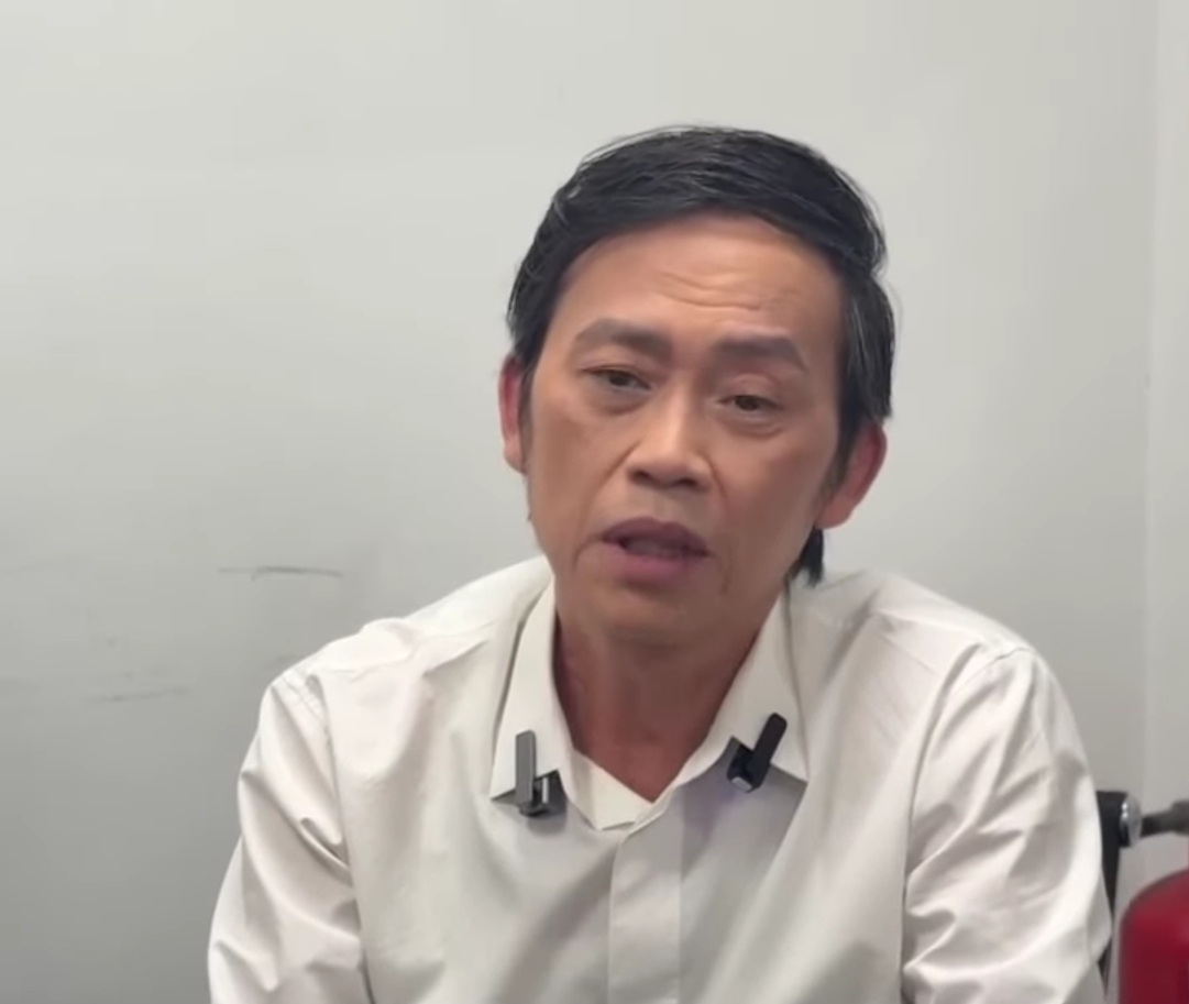 Phước Sang tiều tụy, phải có người đỡ, Hoài Linh: "Tôi xót lắm, tội vô cùng"- Ảnh 2. Phước Sang tiều tụy, phải có người đỡ, Hoài Linh: "Tôi xót lắm, tội vô cùng"- Ảnh 2.