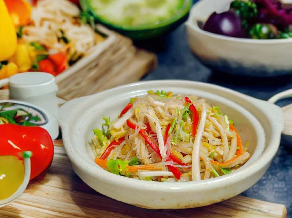 Nếu không muốn nấu nướng, chỉ cần trộn 3 nguyên liệu này là có món ăn vừa thanh mát lại kích thích vị giác - Ảnh 6. Nếu không muốn nấu nướng, chỉ cần trộn 3 nguyên liệu này là có món ăn vừa thanh mát lại kích thích vị giác - Ảnh 6.