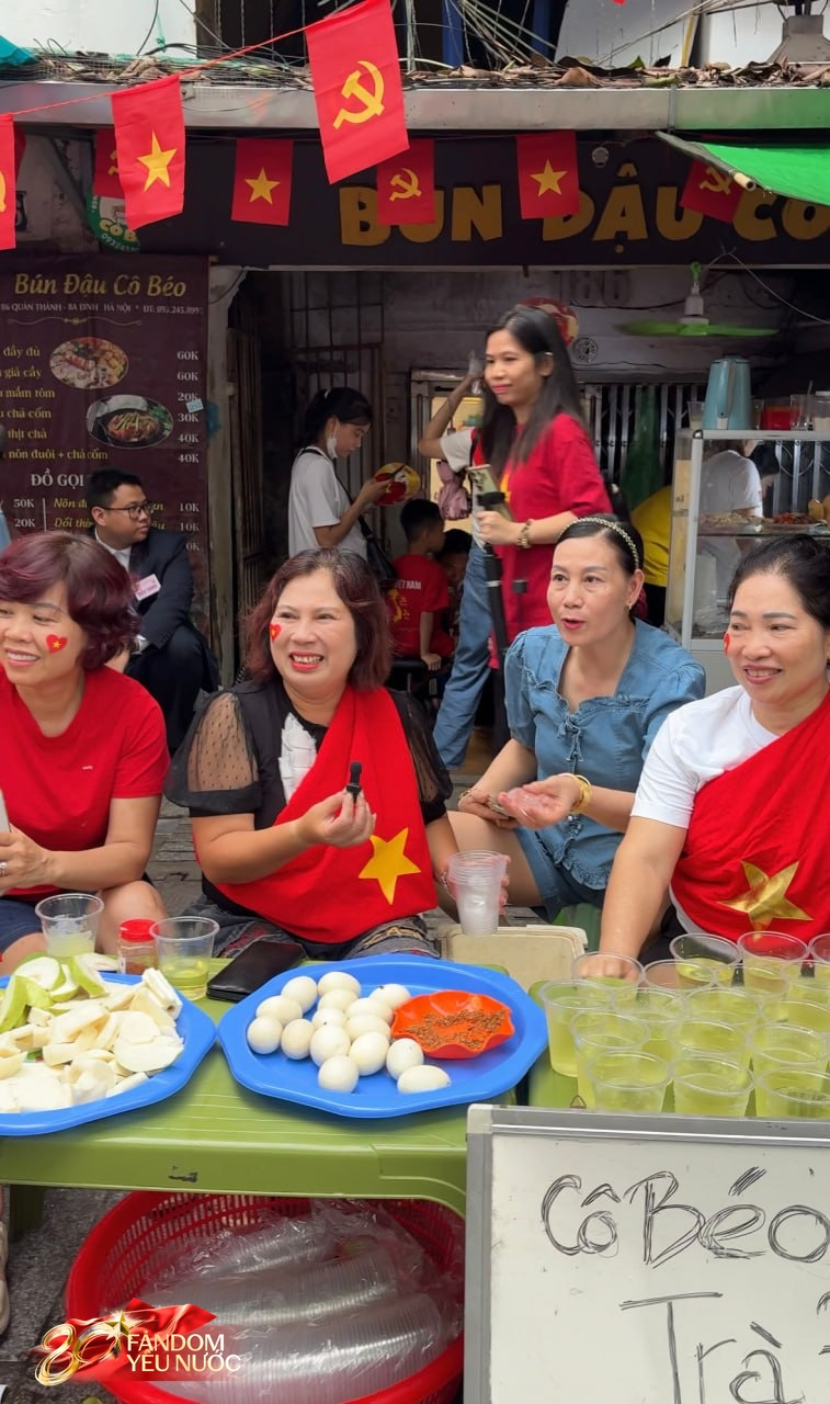 “Sít rịt” đã đời cho những ai không chịu ngủ vào đêm 29/8 - Ảnh 5. “Sít rịt” đã đời cho những ai không chịu ngủ vào đêm 29/8 - Ảnh 5.