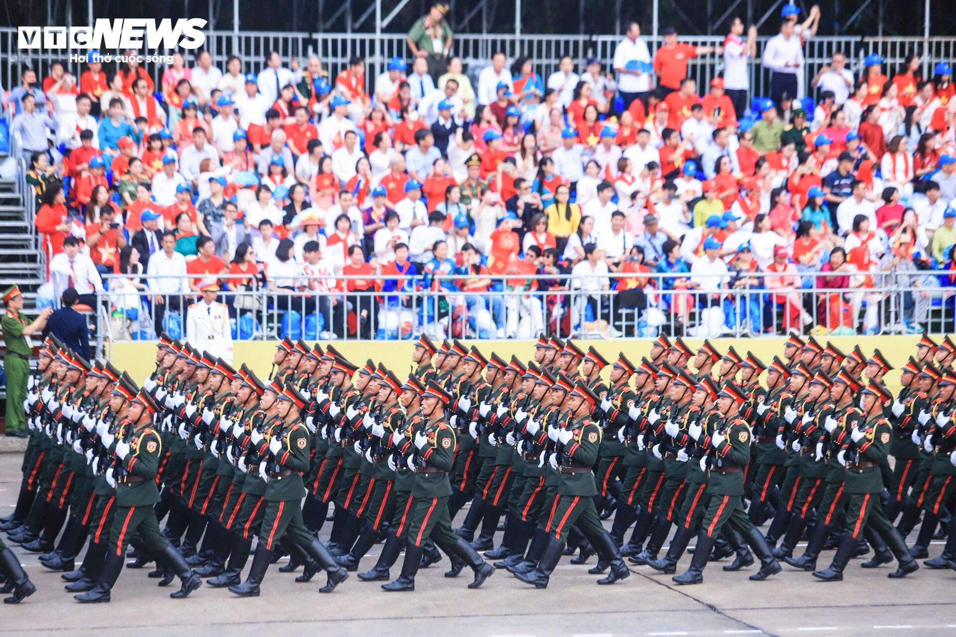 tong-duyet-dieu-binh-30-8-1-of-1-19-11545226-1756633583458-1756633583679551421008.jpg
