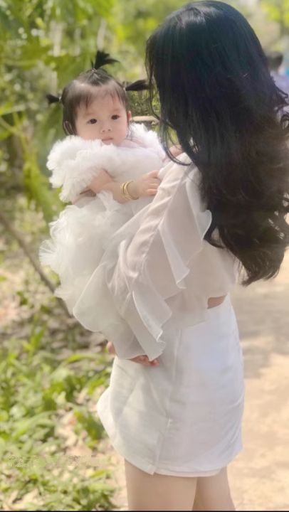Phân tích thần số học của 1 em bé sống tình cảm, gắn bó với gia đình- Ảnh 1.