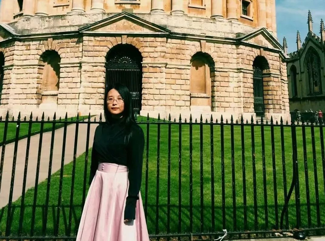 Nữ sinh duy nhất của ngành học &quot;vô hình&quot;: 4 năm không bạn bè, tốt nghiệp chụp ảnh một mình nhưng tương lai ai cũng mơ - Ảnh 2.