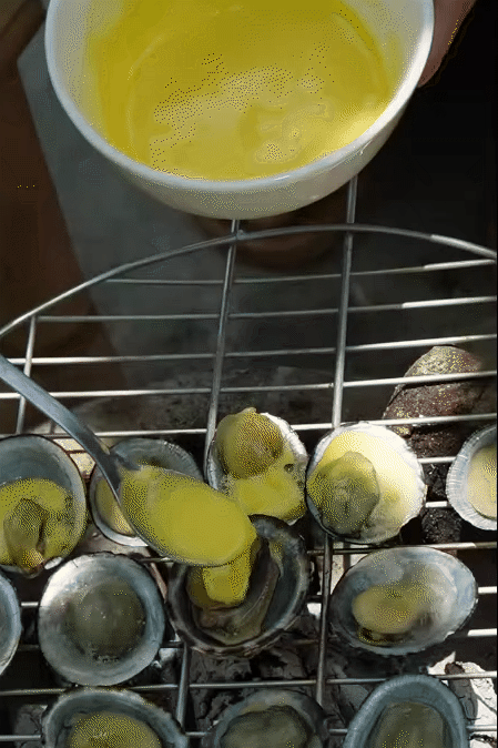 Điểm đến duy nhất ở Việt Nam có thể săn ảnh máy bay hạ cánh sát mặt biển, lại được thưởng thức món hải sản 'độc nhất vô nhị' của đại dương- Ảnh 9. Điểm đến duy nhất ở Việt Nam có thể săn ảnh máy bay hạ cánh sát mặt biển, lại được thưởng thức món hải sản 'độc nhất vô nhị' của đại dương- Ảnh 9.