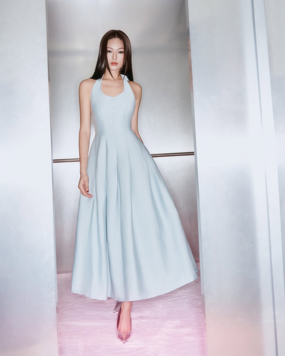 Nữ sinh tài phiệt hot nhất châu Á có style đời thường đơn giản mà xinh quá mức quy định- Ảnh 18. Nữ sinh tài phiệt hot nhất châu Á có style đời thường đơn giản mà xinh quá mức quy định- Ảnh 18.