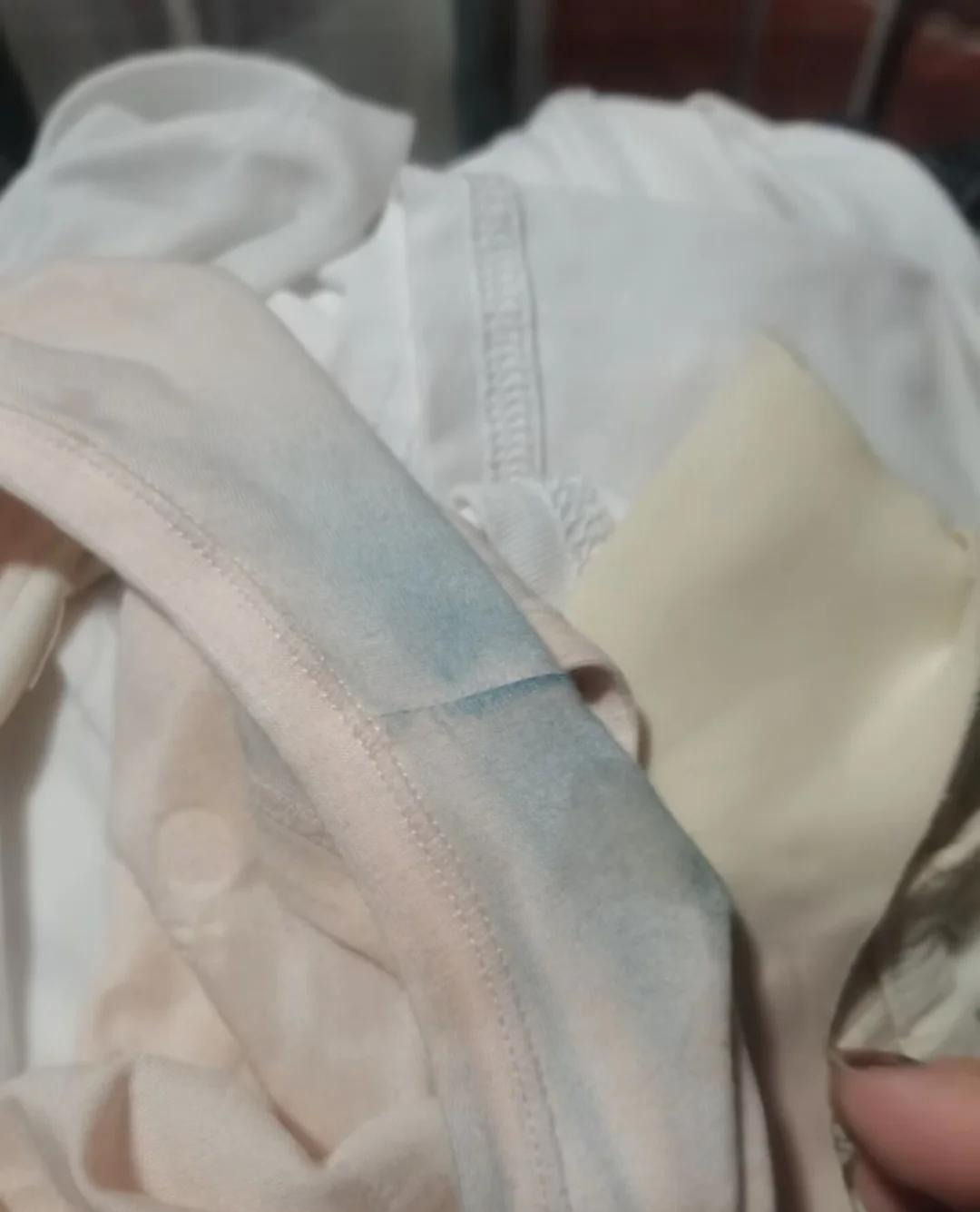 4 kiểu quần áo có tiền cũng đừng mua, diện lên dìm dáng, nhan sắc tụt hạng- Ảnh 3. 4 kiểu quần áo có tiền cũng đừng mua, diện lên dìm dáng, nhan sắc tụt hạng- Ảnh 3.