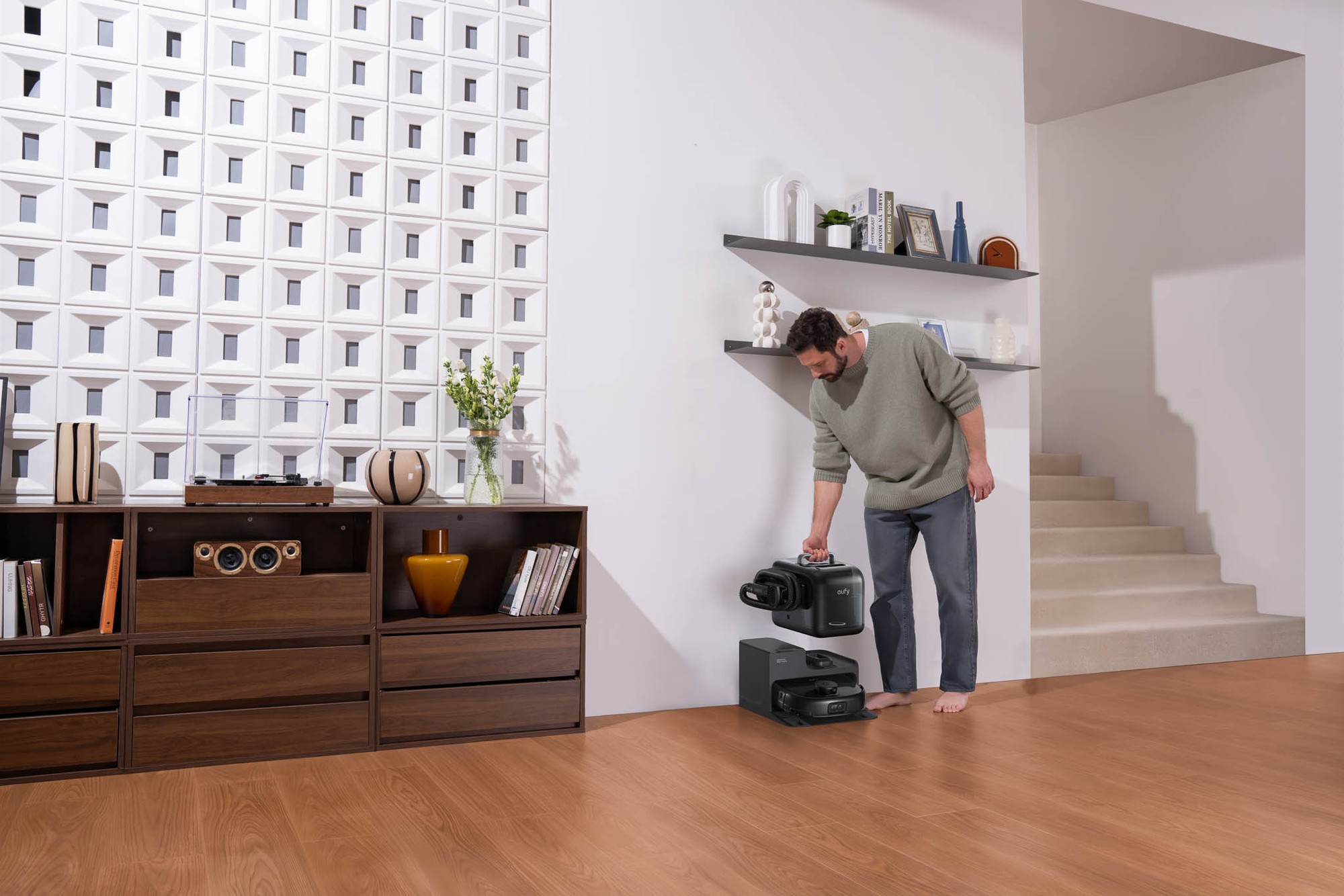 Robot 3 trong 1 hút bụi, lau nhà, tích hợp máy hút cầm tay FlexiOne ra mắt tại Việt Nam- Ảnh 3. Robot 3 trong 1 hút bụi, lau nhà, tích hợp máy hút cầm tay FlexiOne ra mắt tại Việt Nam- Ảnh 3.