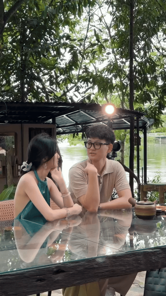 snaptik7398861365567376656-ezgifcom-video-to-gif-converter-17543794076191011075260-1754388324771-1754388325087619842360.gif