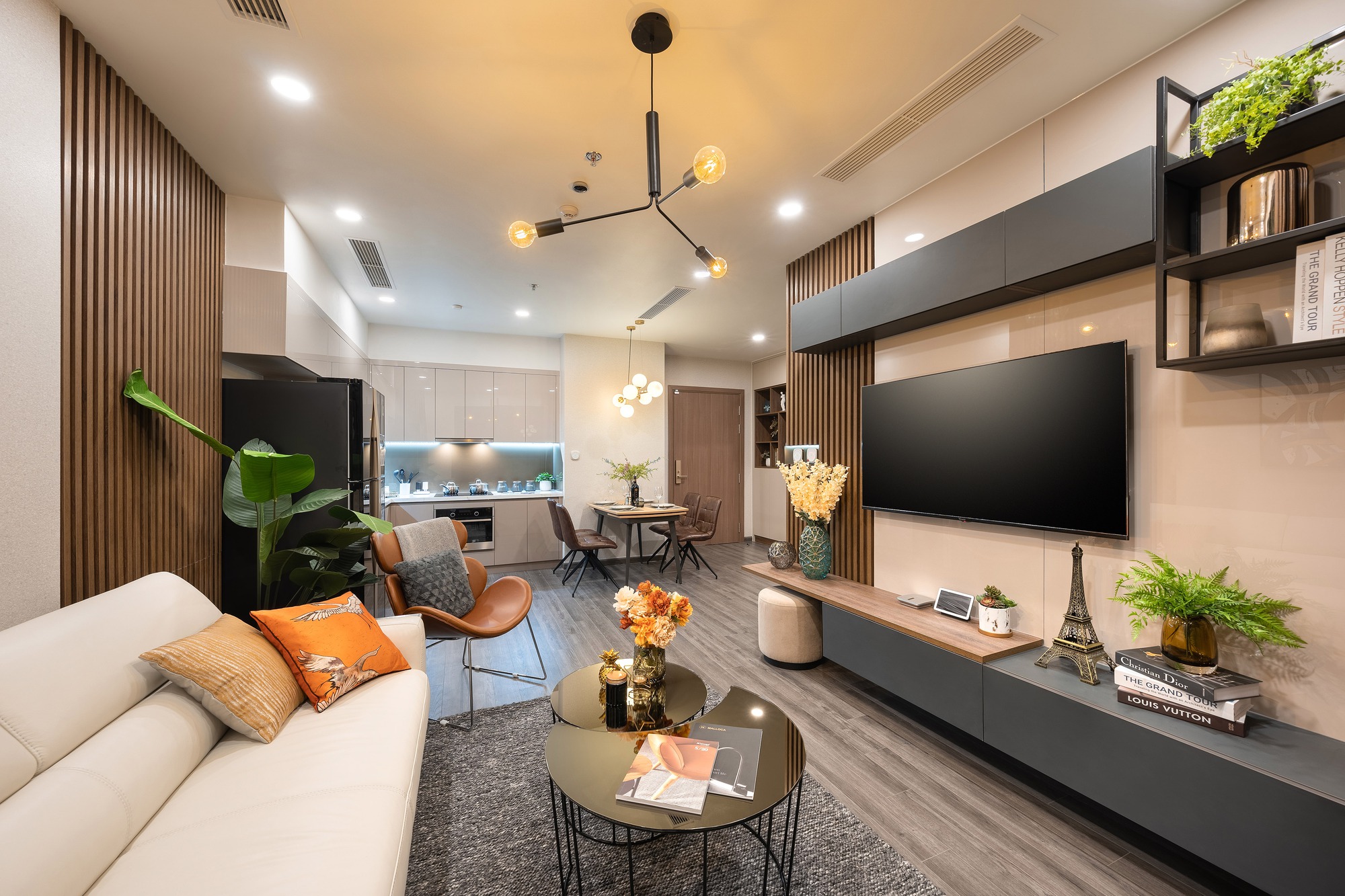 hinh-anh-can-ho-r102-vinhomes-ocean-park-2-phong-ngu-gia-ban-moi-nhat-so-5-1754454965894-17544549659911618696383.jpg