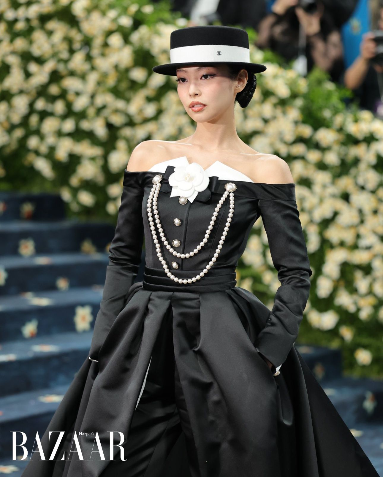 jennie-met-gala-2025-chanel-1-1754389848848718961835-1754449714632-1754449715383634515409.jpg