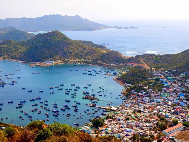 kinh-nghiem-du-lich-dao-binh-ba-1-1067x800-1754390662395-1754390662763310298485-1754473191478-17544731916301299331604.jpg