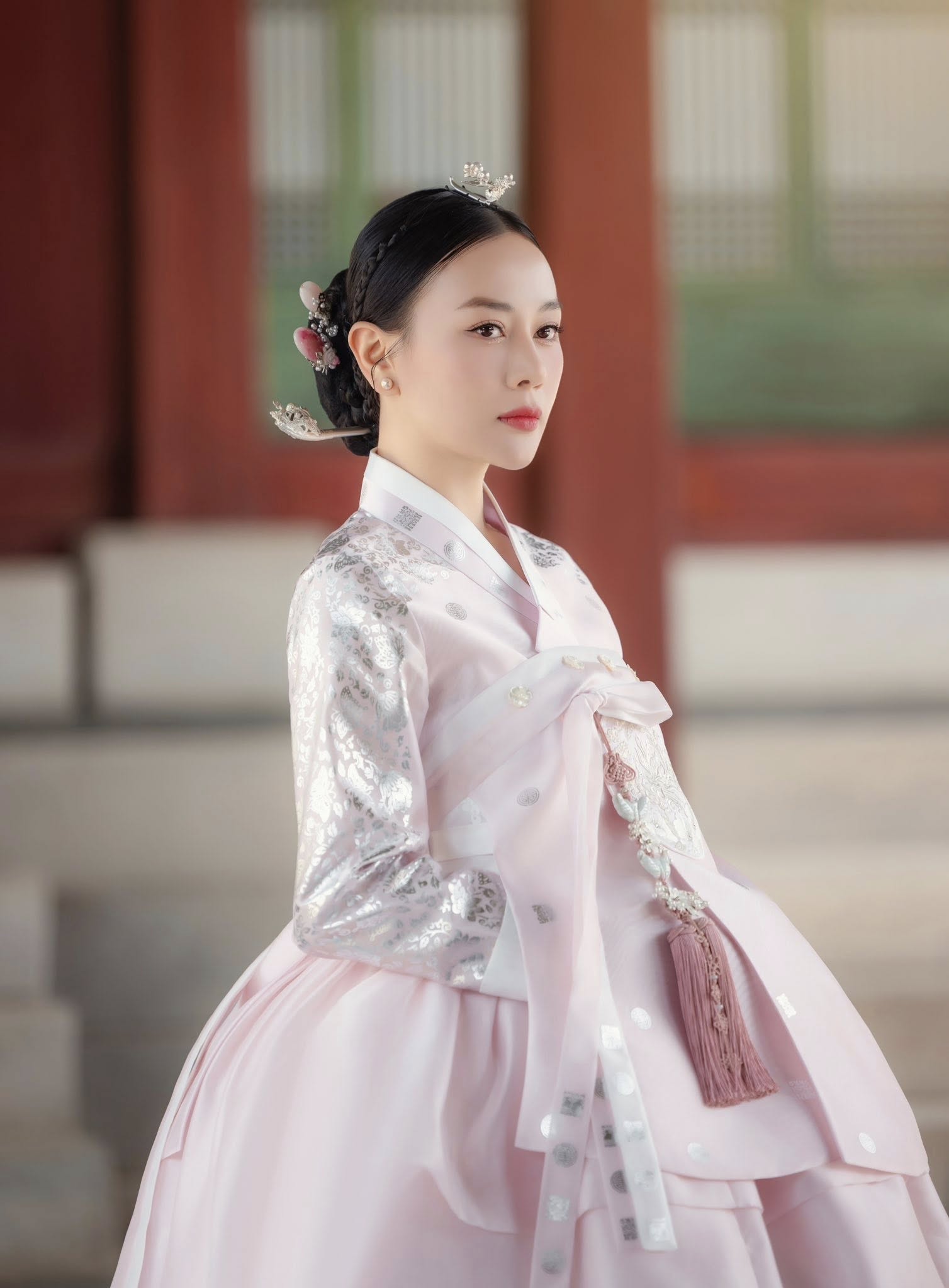 sao-viet-tiem-dep-da-de-da-cang-bong-tre-lau1-1754456571691662169016.jpg